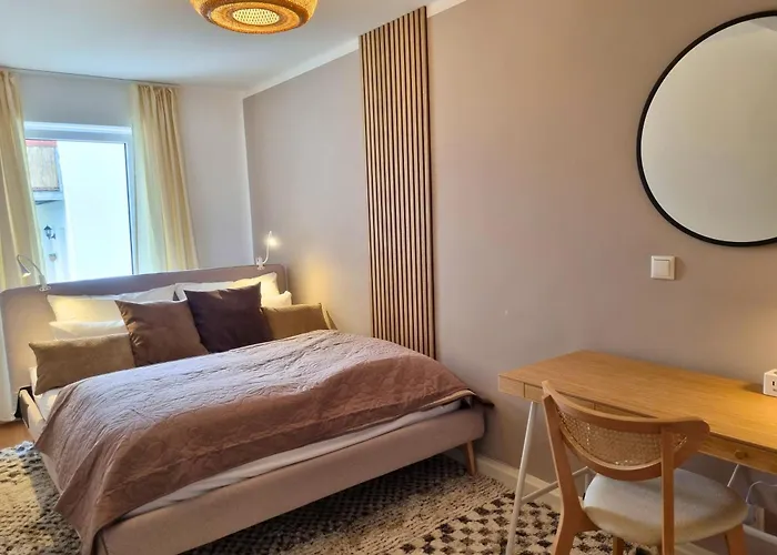 Maremar - Aussicht Ueber Gera - 2 Schlafzimmer - Luxus Boxspringbett - Kueche - Arbeitsplaetze - Highspeed Wlan