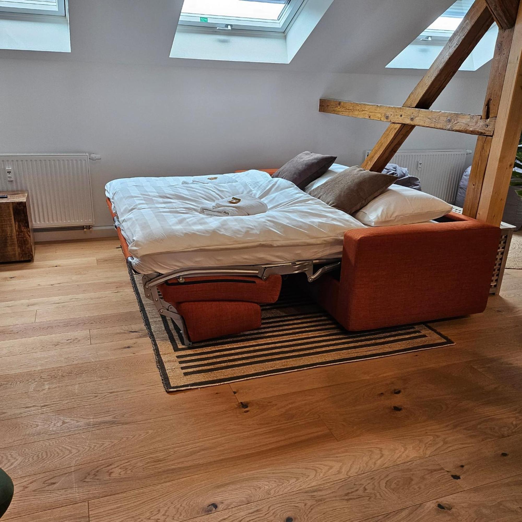 Maremar - Am Ferberturm - Luxus Boxspringbett - Kueche - Arbeitsplatz - Wlan