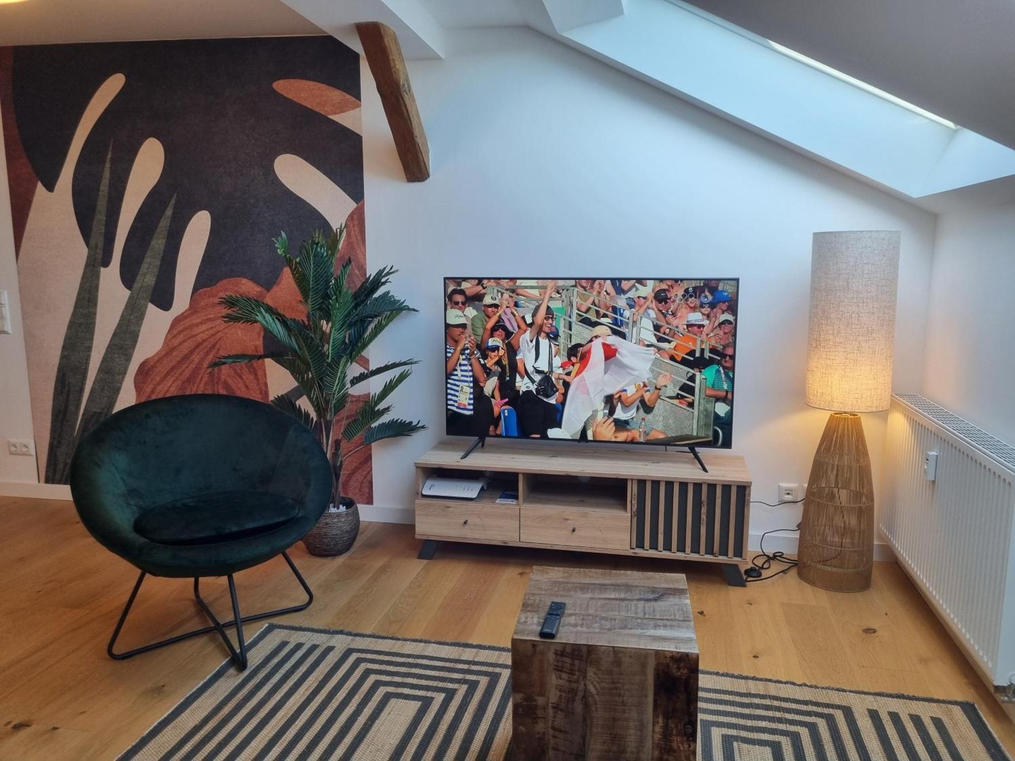 Apartment Maremar - Aussicht Ueber - 2 Schlafzimmer - Luxus Boxspringbett - Kueche - Arbeitsplaetze - Highspeed Wlan Gera