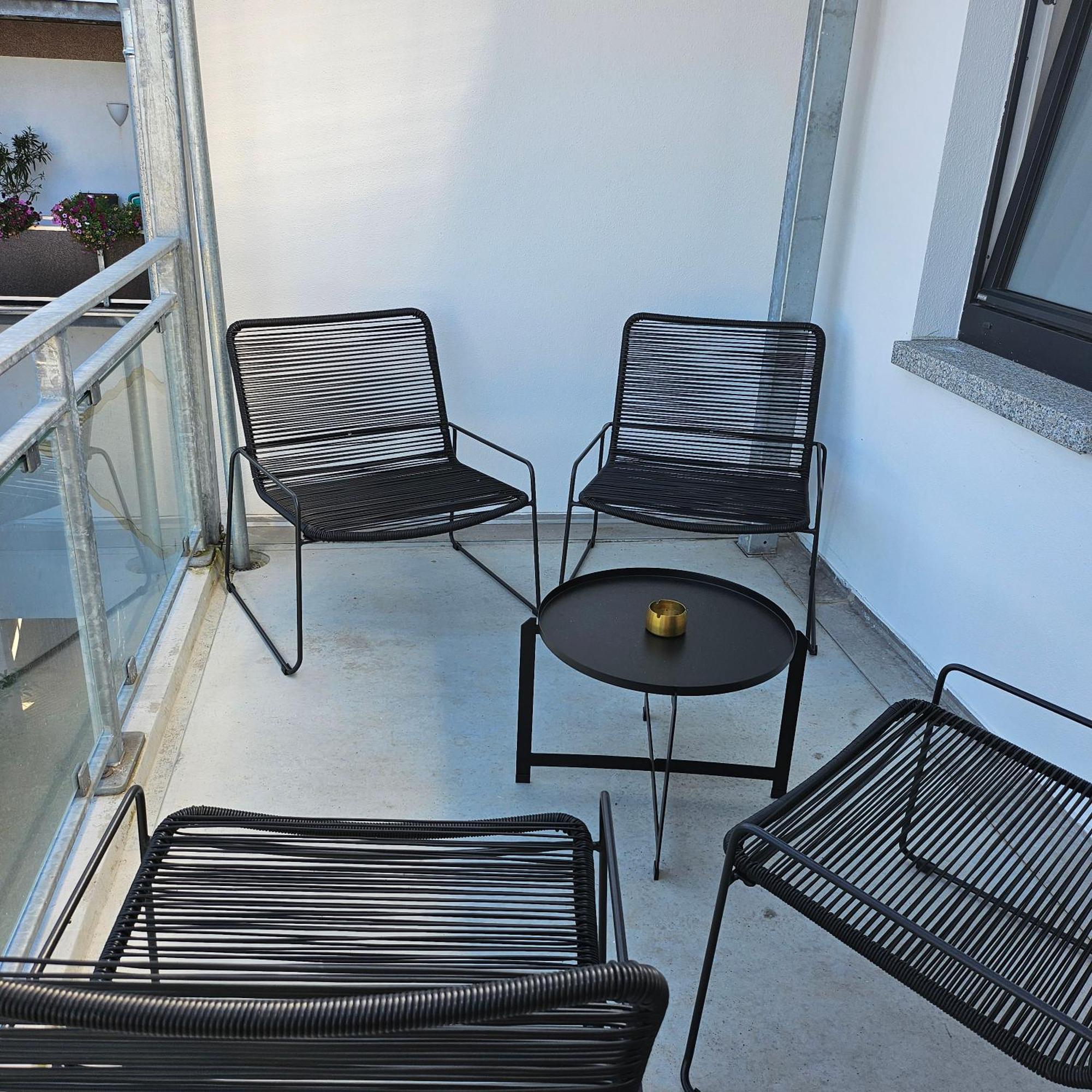 Maremar - Am Ferberturm - Luxus Boxspringbett - Kueche - Arbeitsplatz - Wlan Appartement