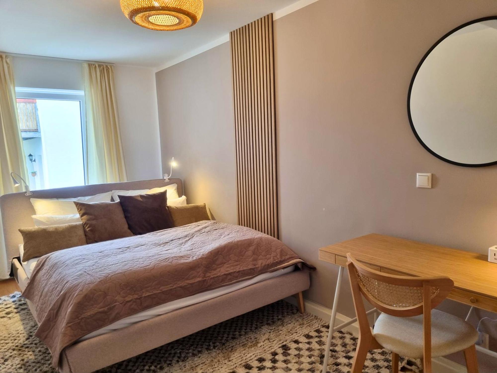 Maremar - Am Ferberturm - Luxus Boxspringbett - Kueche - Arbeitsplatz - Wlan Appartement