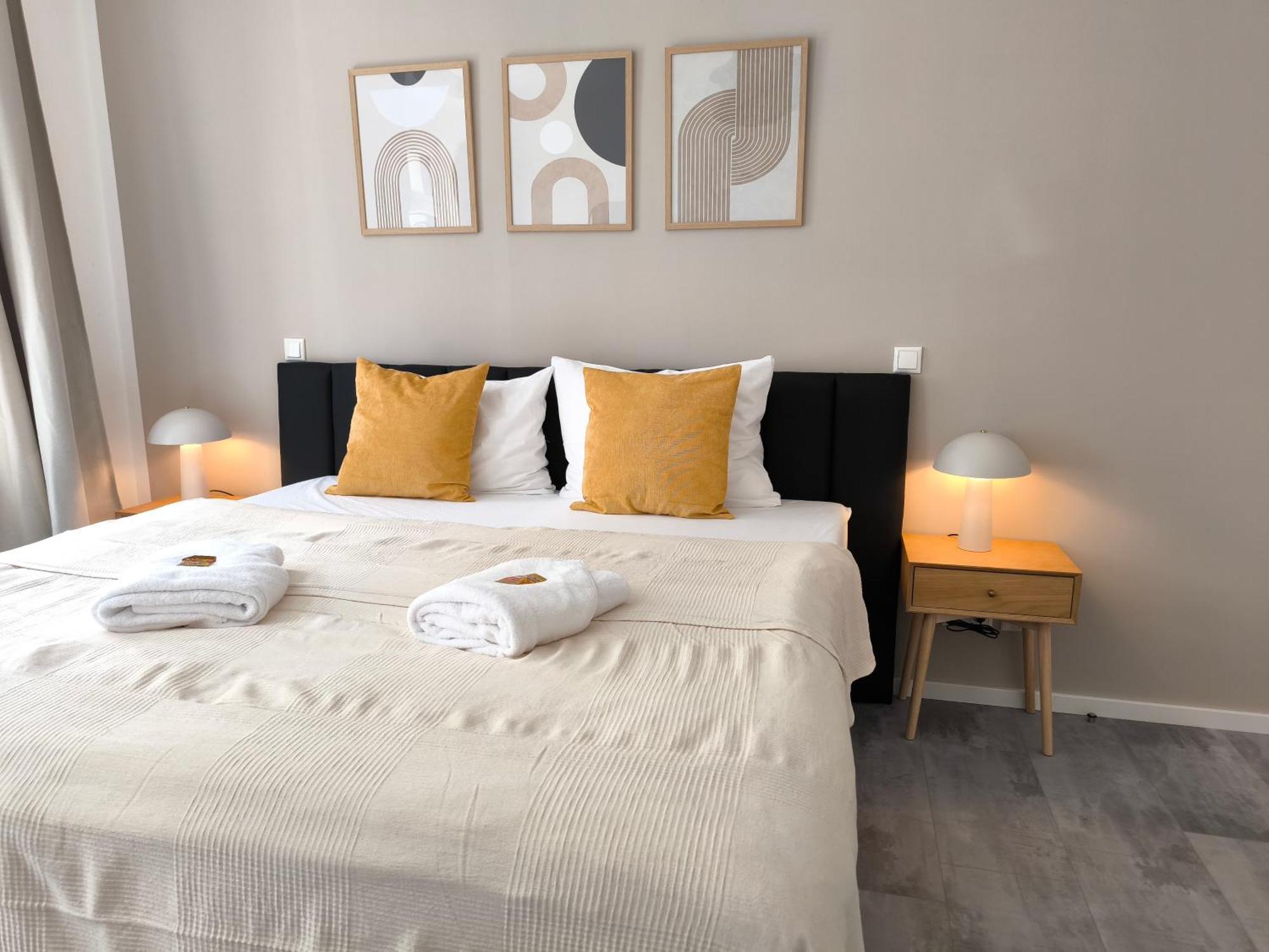 Appartement Maremar - Am Ferberturm - Luxus Boxspringbett - Kueche - Arbeitsplatz - Wlan Gera